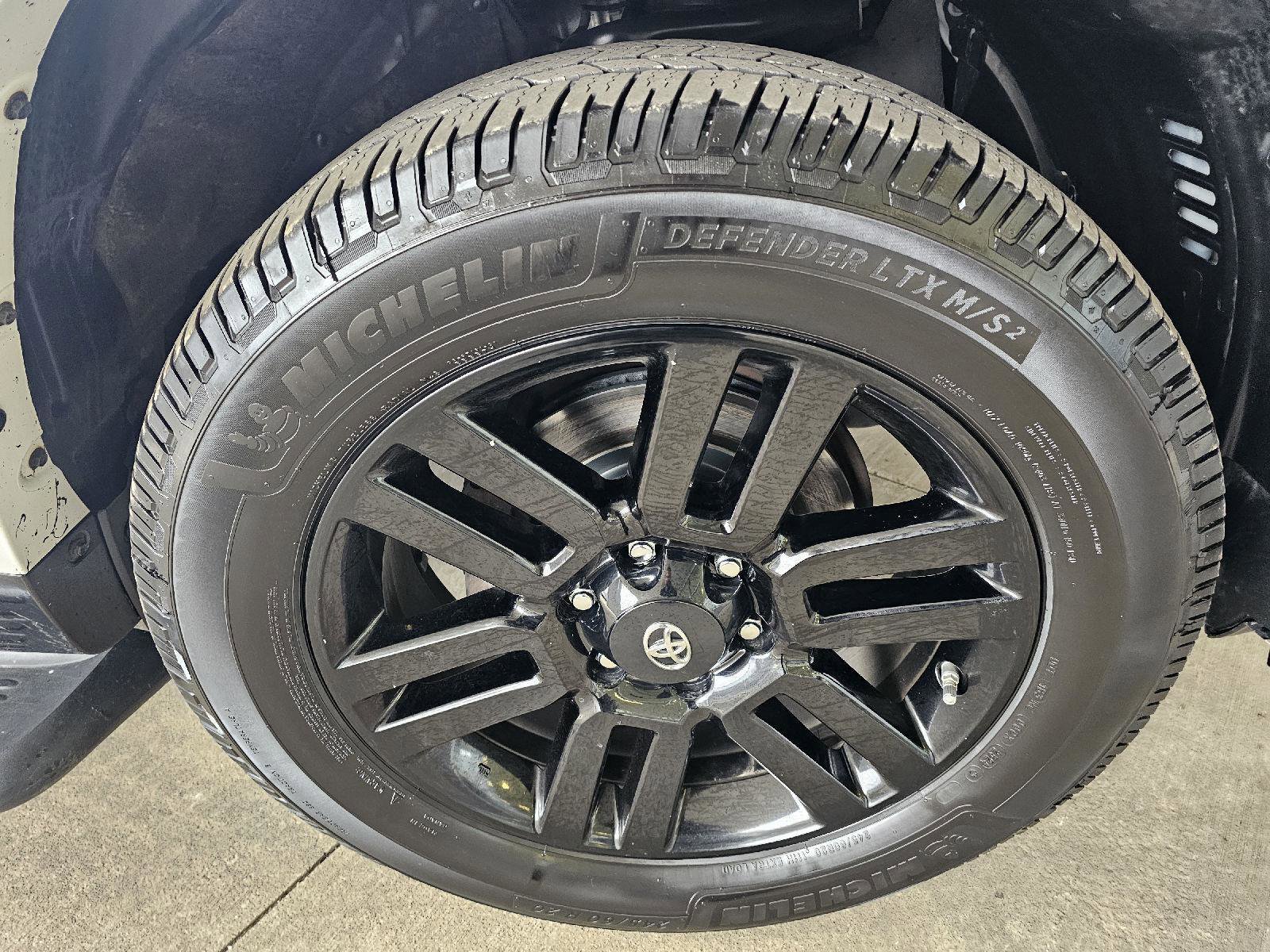 Used 2019 Toyota 4Runner Limited image 9