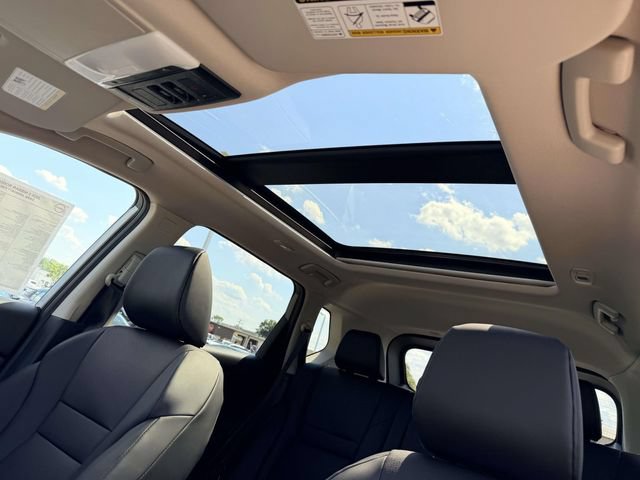 New 2026 Nissan Rogue Dark Armor FWD image 17