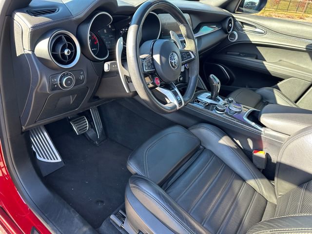 Used 2022 Alfa Romeo Stelvio Quadrifoglio w/ Active Assist Plus Package AWD/4WD image 22