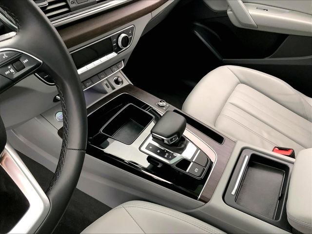 Certified 2022 Audi Q5 2.0T Premium w/ Convenience Package image 17
