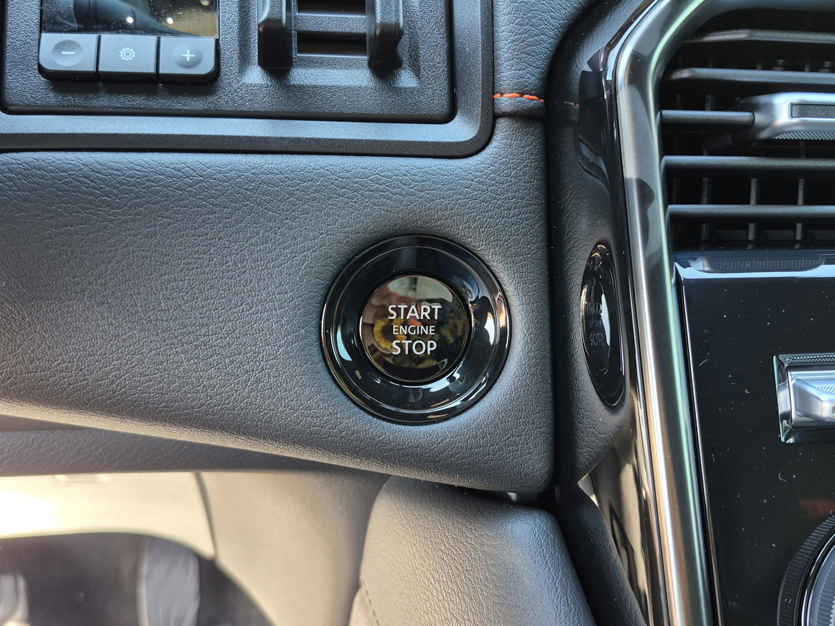 New 2026 Nissan Armada PRO-4X AWD/4WD image 35