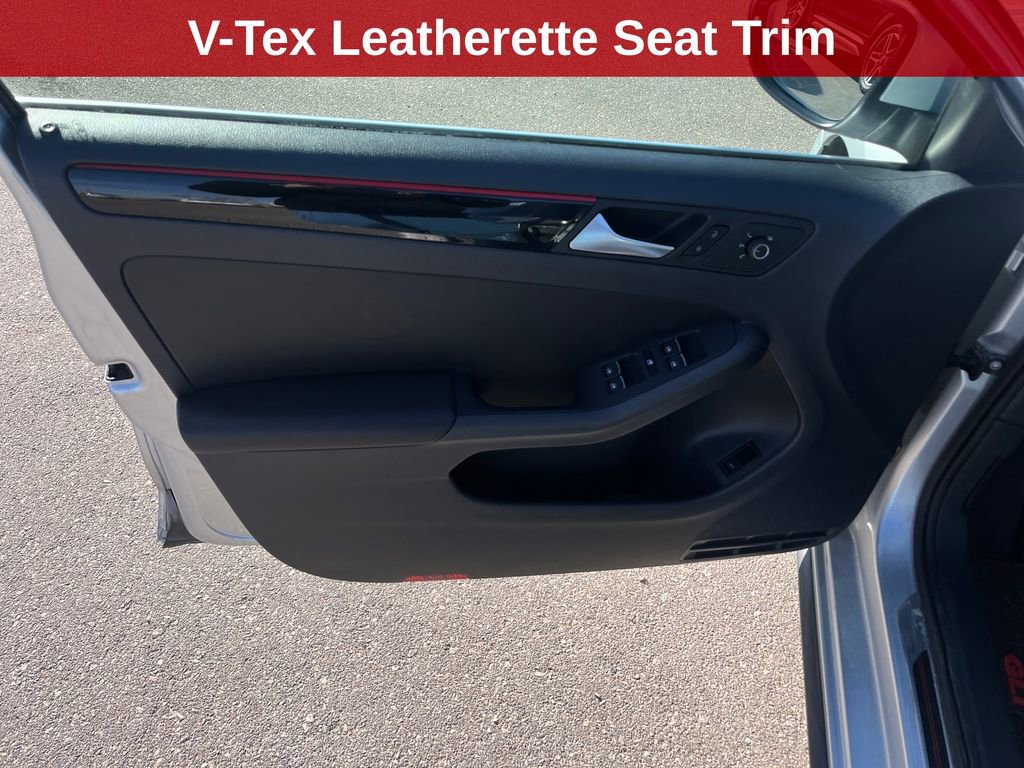 Used 2015 Volkswagen Jetta GLI SE image 12