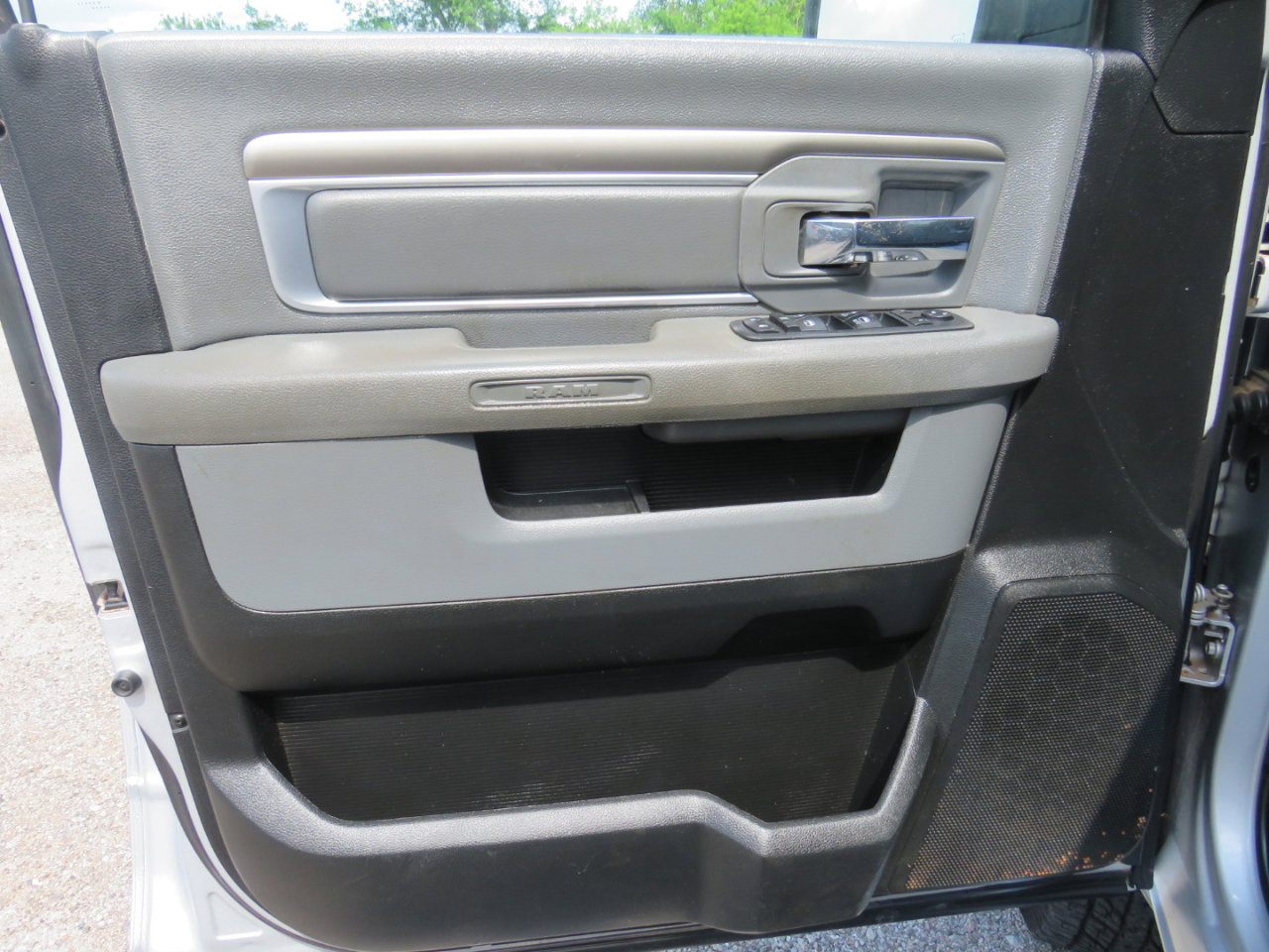 Used 2018 RAM 2500 Big Horn image 9