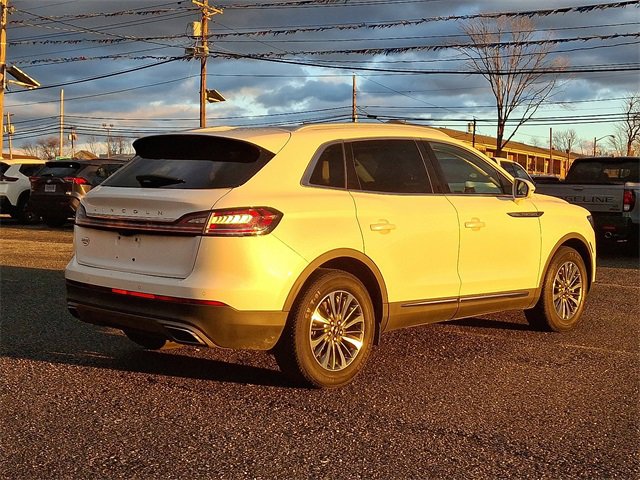 Used 2021 Lincoln Nautilus AWD w/ Equipment Group 101A image 6