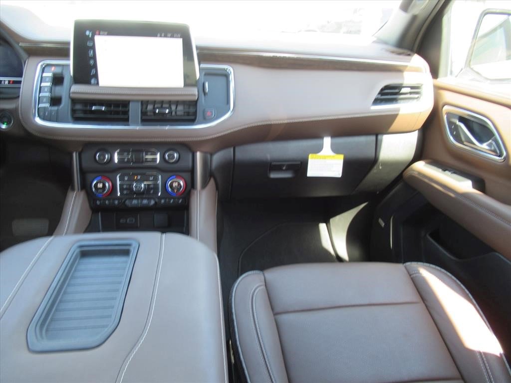 Certified 2024 Chevrolet Tahoe High Country w/ Advanced Technology Package AWD/4WD image 15