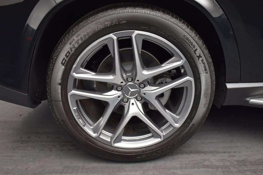 Used 2021 Mercedes-Benz GLE 53 AMG 4MATIC w/ Parking Assistance Package image 14