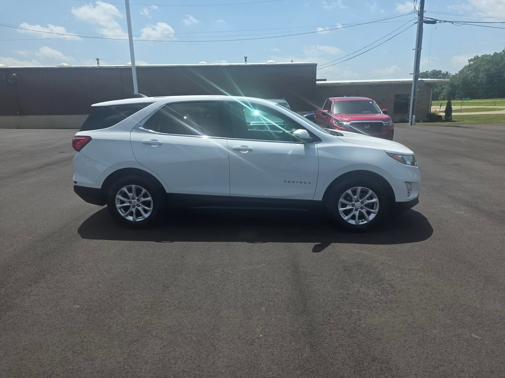 Used 2019 Chevrolet Equinox LT FWD image 2