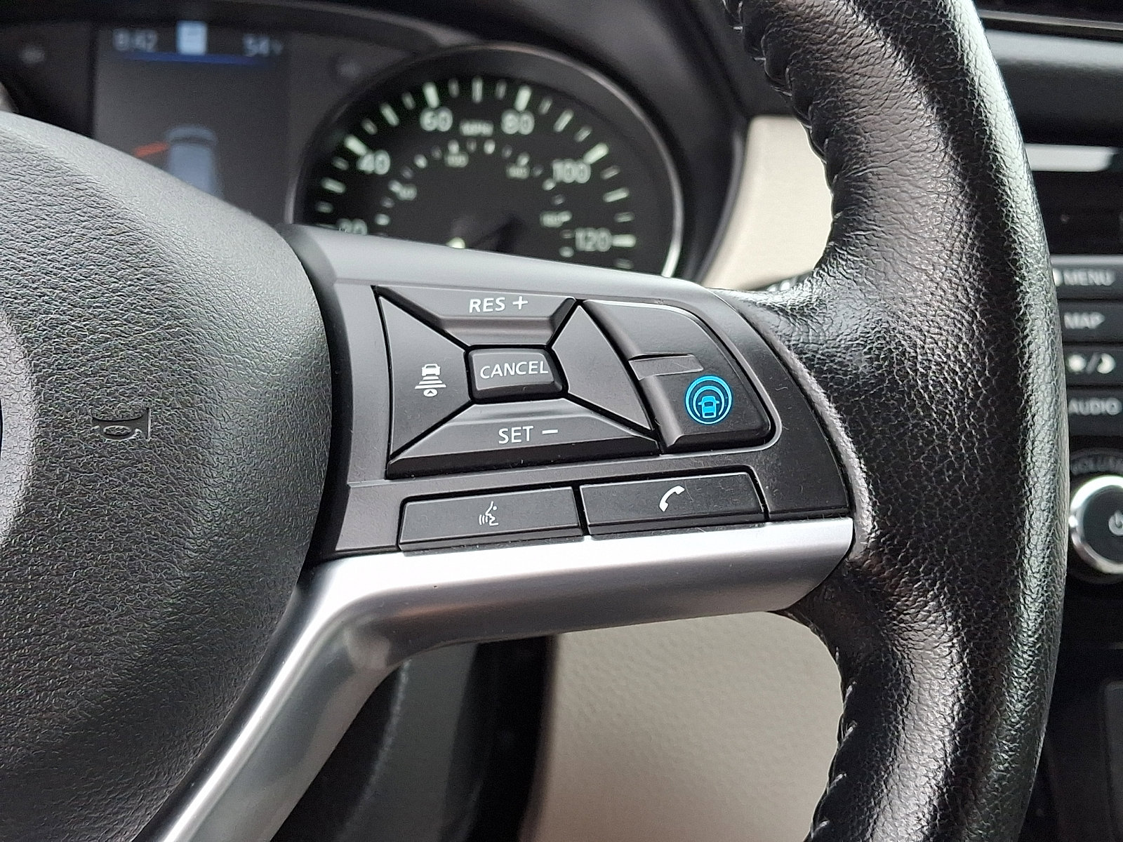 Used 2021 Nissan Rogue Sport SL AWD/4WD image 26