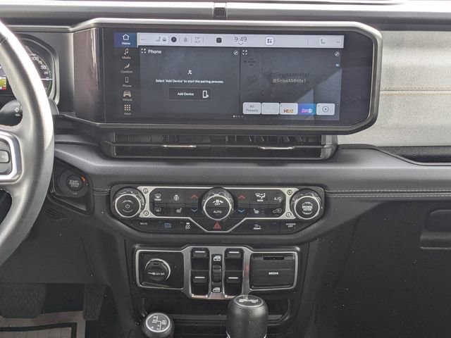 Used 2024 Jeep Wrangler Unlimited Sahara image 23