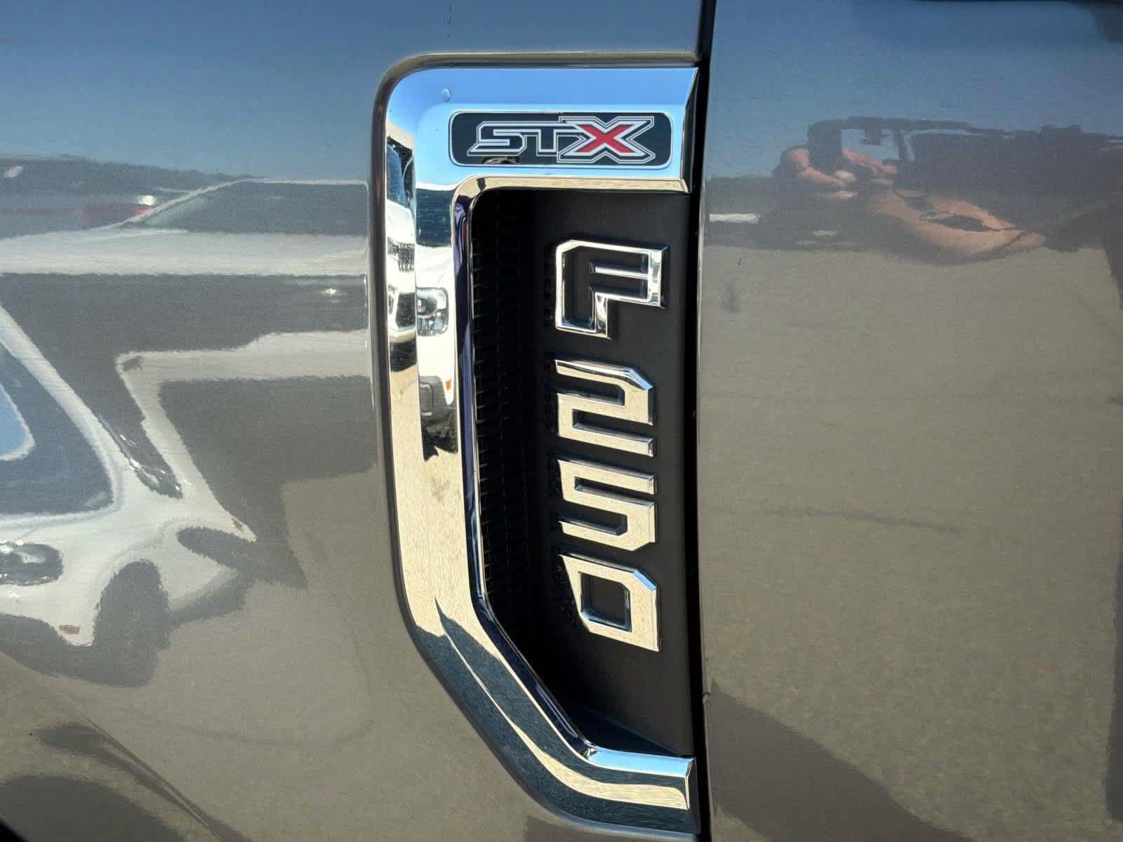 Used 2022 Ford F250 XL w/ STX Appearance Package AWD/4WD image 10
