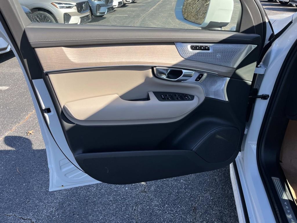 New 2026 Volvo XC90 T8 Ultra w/ Lounge Package AWD/4WD image 21