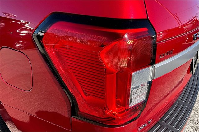 Used 2022 Ford Expedition XLT image 30