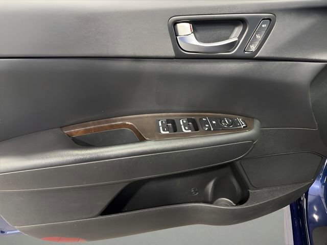 Used 2018 Kia Optima EX w/ Premium Package image 9
