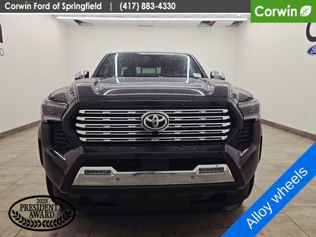 Used 2025 Toyota Tacoma Limited image 7