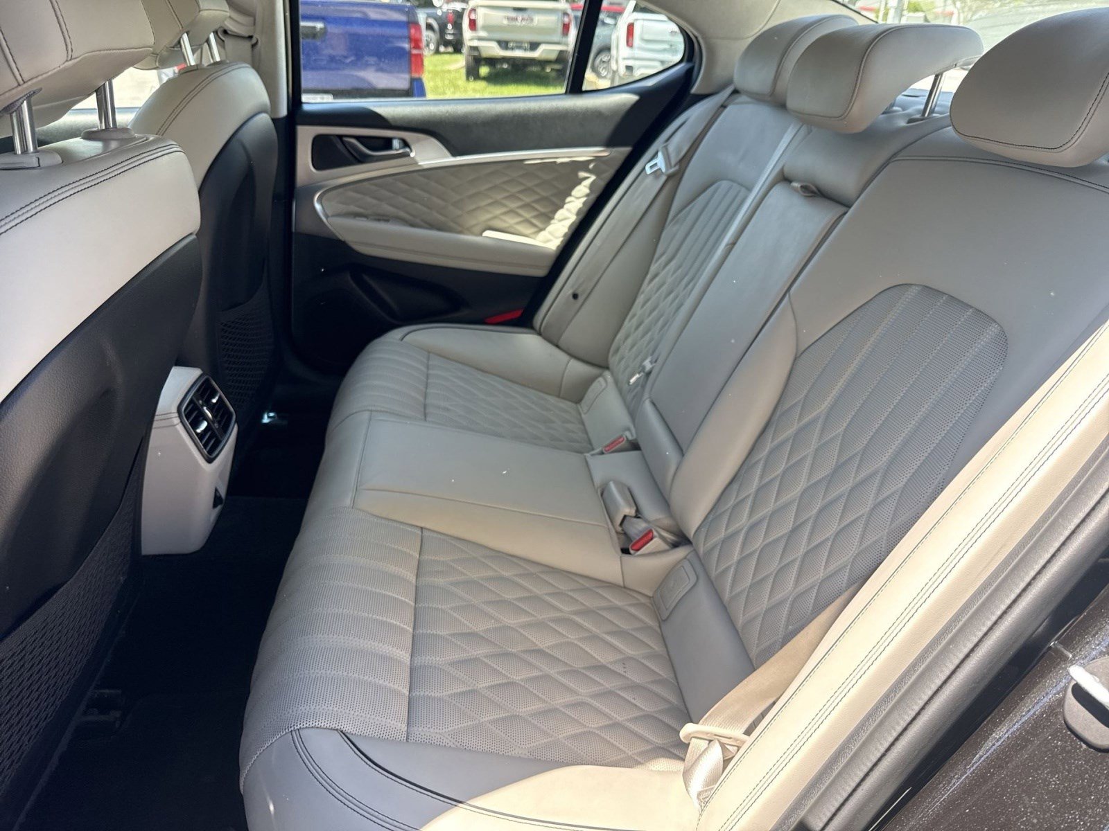 Used 2019 Genesis G70 2.0T Advanced w/ Prestige Package AWD/4WD image 24
