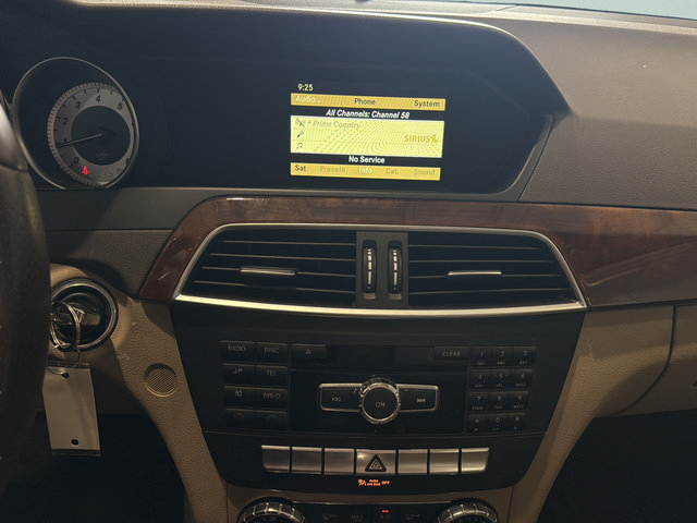 Used 2012 Mercedes-Benz C 250 Sedan image 22