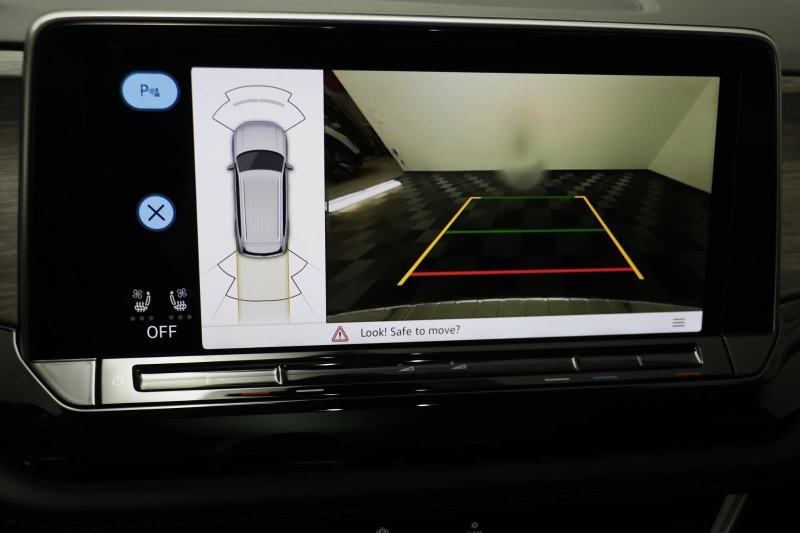 New 2026 Volkswagen Atlas SEL image 9