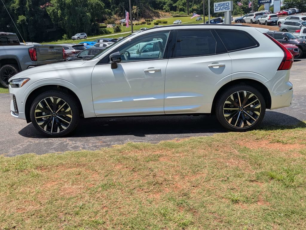 New 2026 Volvo XC60 B5 Ultra w/ Protection Package Premier AWD/4WD image 3