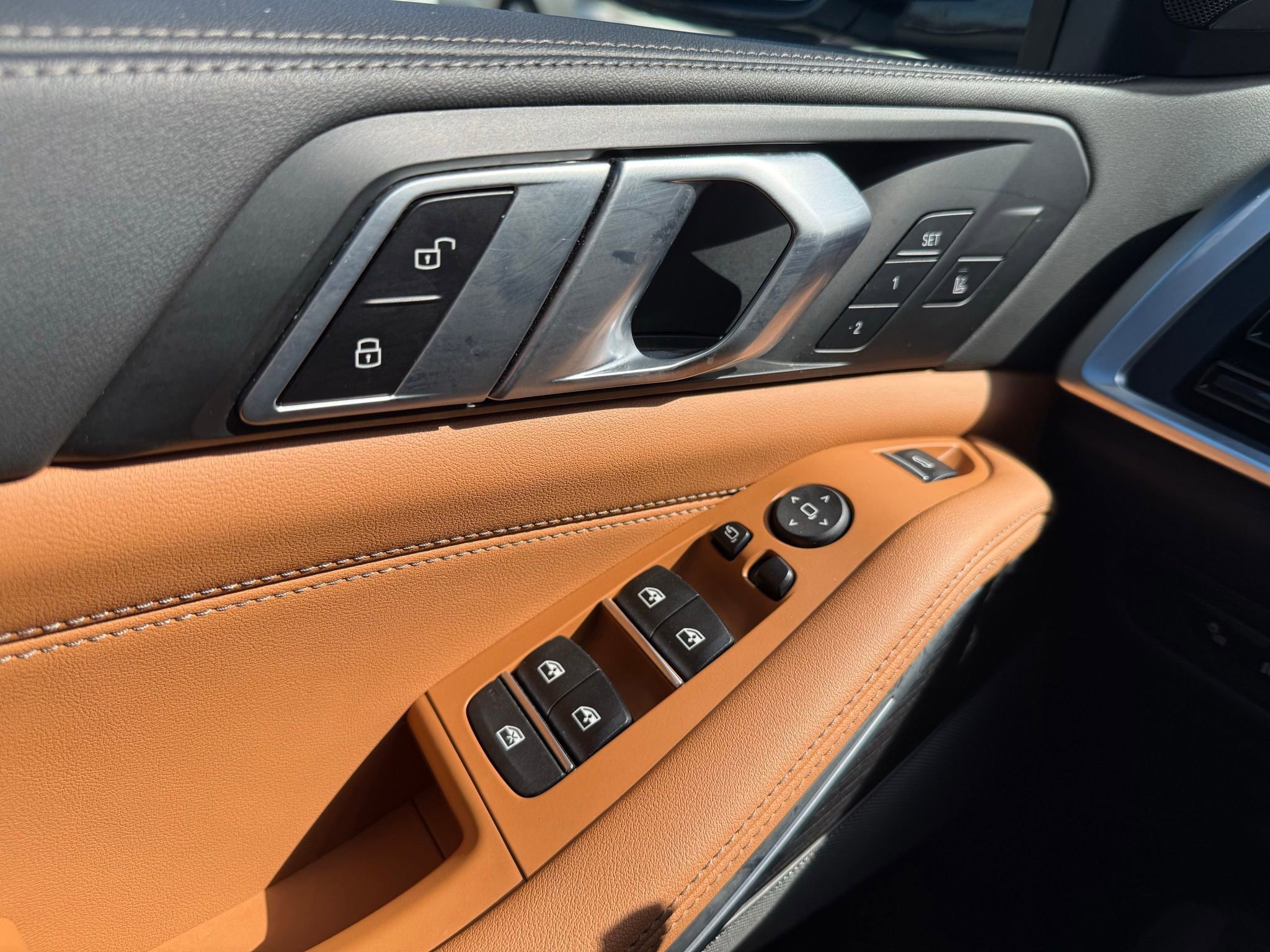 Used 2024 BMW X5 xDrive40i w/ Executive Package image 22