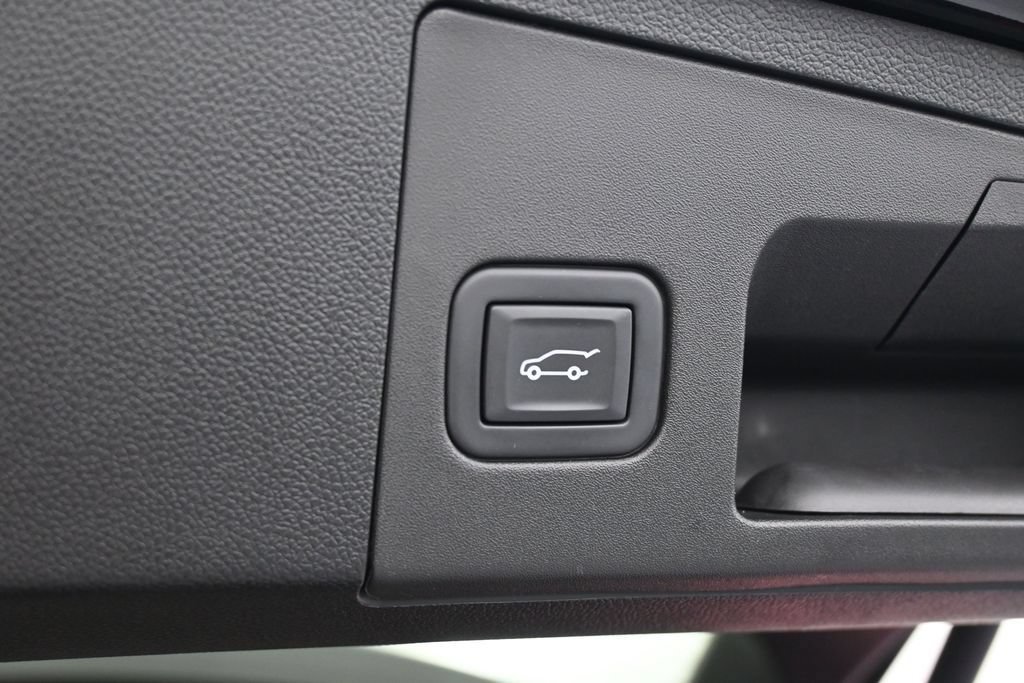 Used 2024 Cadillac XT4 Luxury FWD image 38