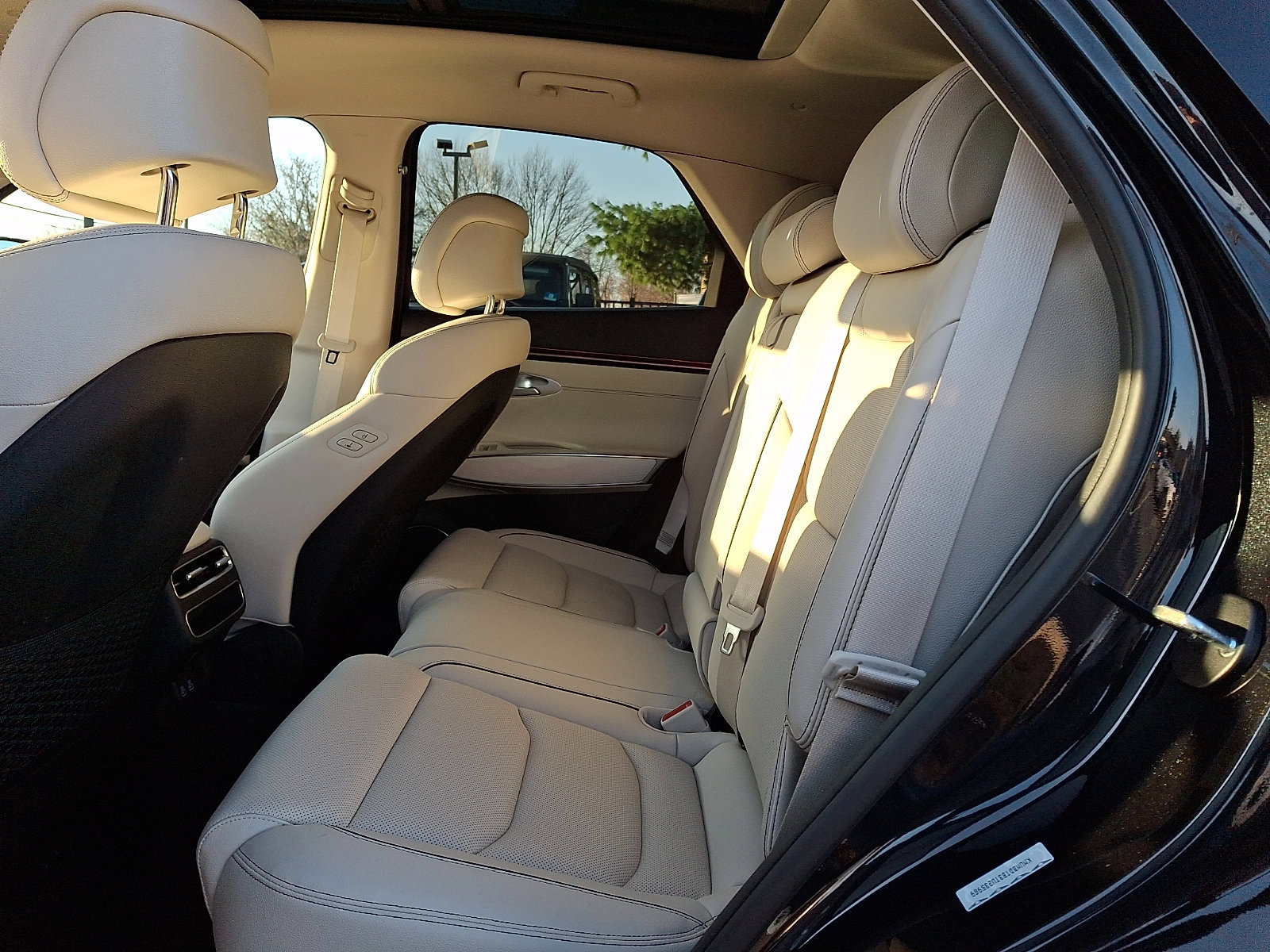 Certified 2026 Genesis GV70 2.5T Advanced AWD/4WD image 10