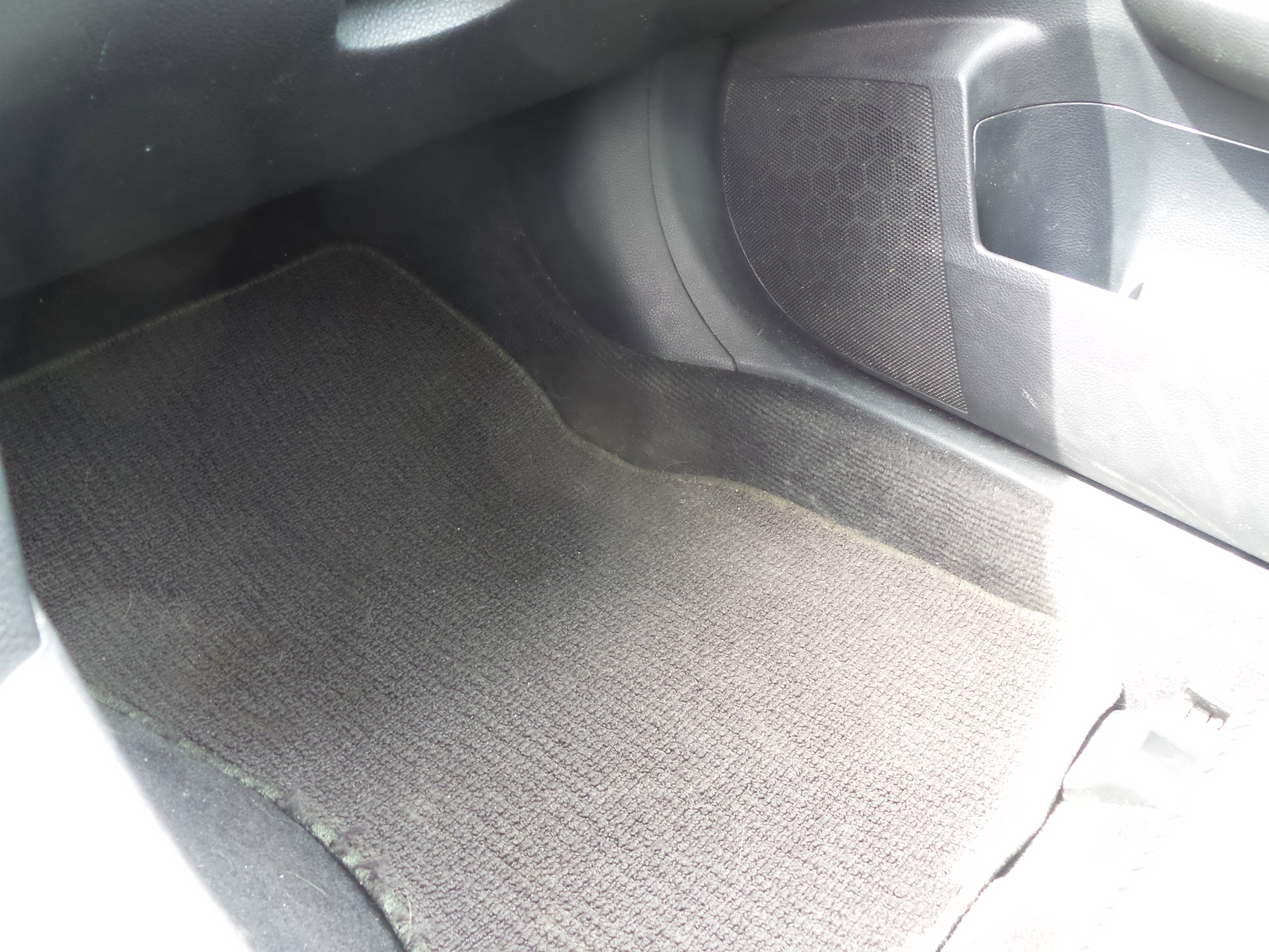 Used 2010 Subaru Outback 2.5i image 19