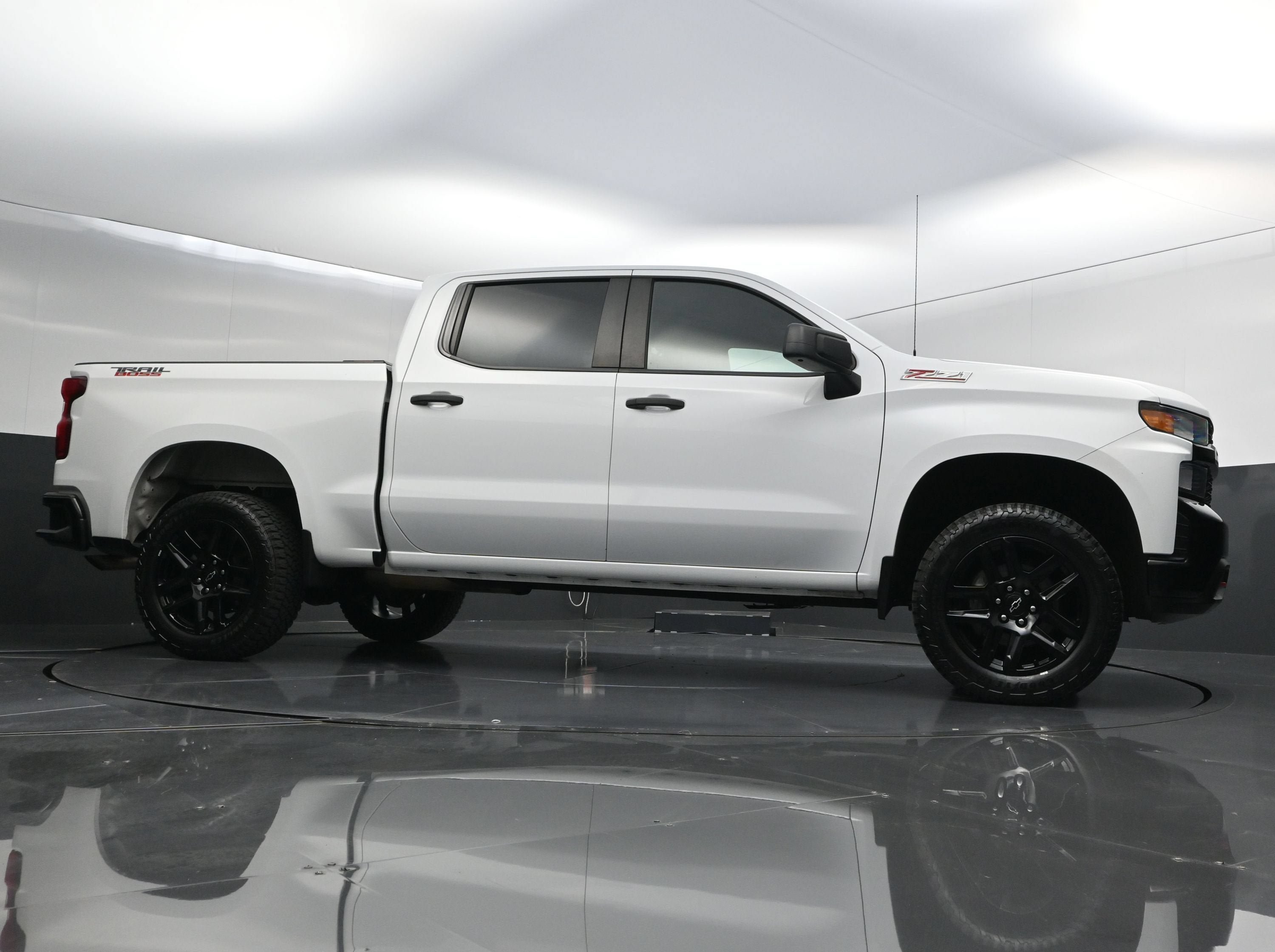 Used 2022 Chevrolet Silverado 1500 Custom Trail Boss w/ LPO, Dark Essentials Package AWD/4WD image 41