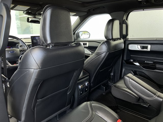 Used 2022 Ford Explorer ST w/ Equipment Group 401A AWD/4WD image 18