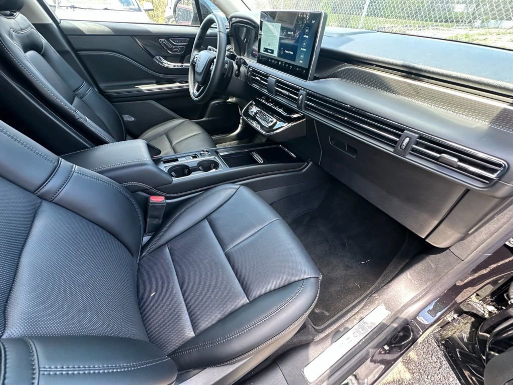 New 2026 Lincoln Corsair Reserve w/ Jet Appearance Package AWD/4WD image 22