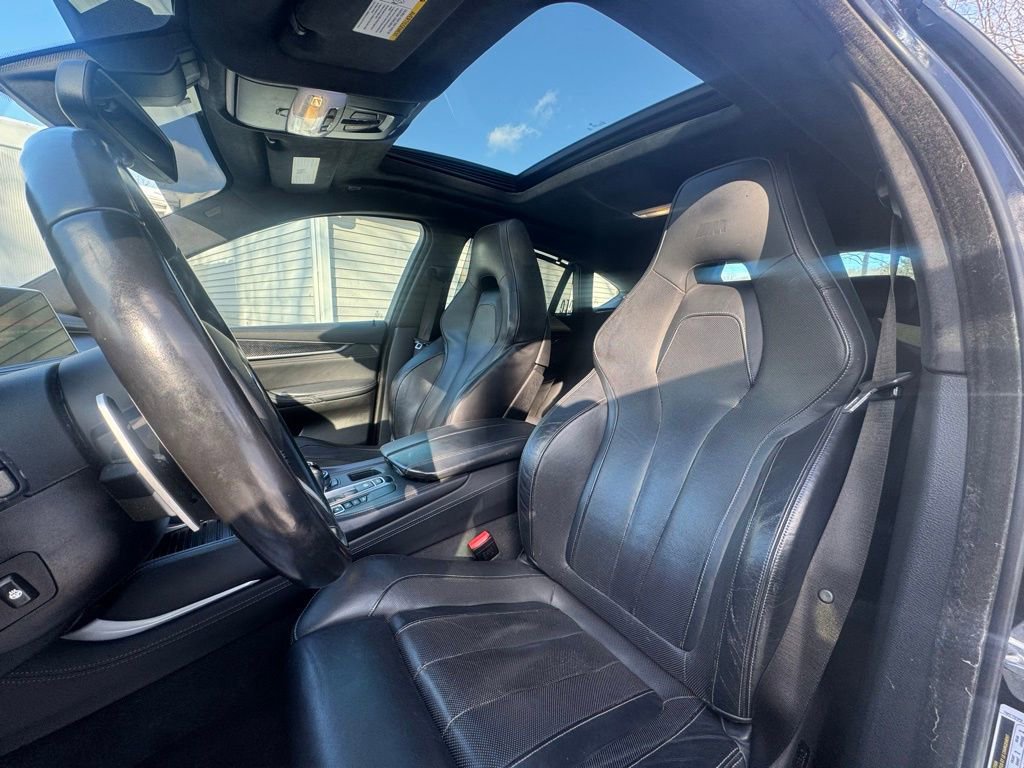 Used 2018 BMW X6 M image 33