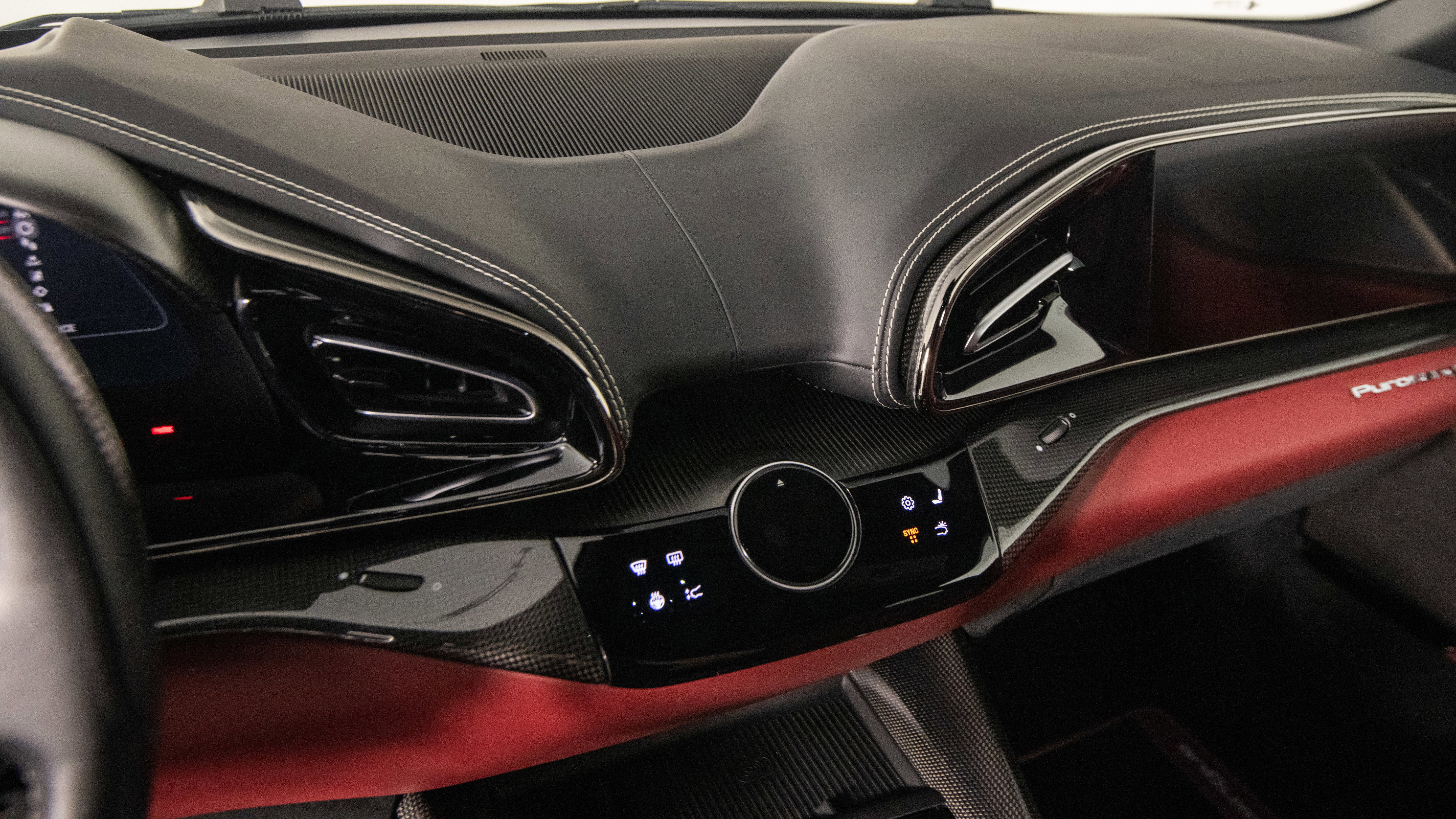 Certified 2023 Ferrari Purosangue AWD/4WD image 23
