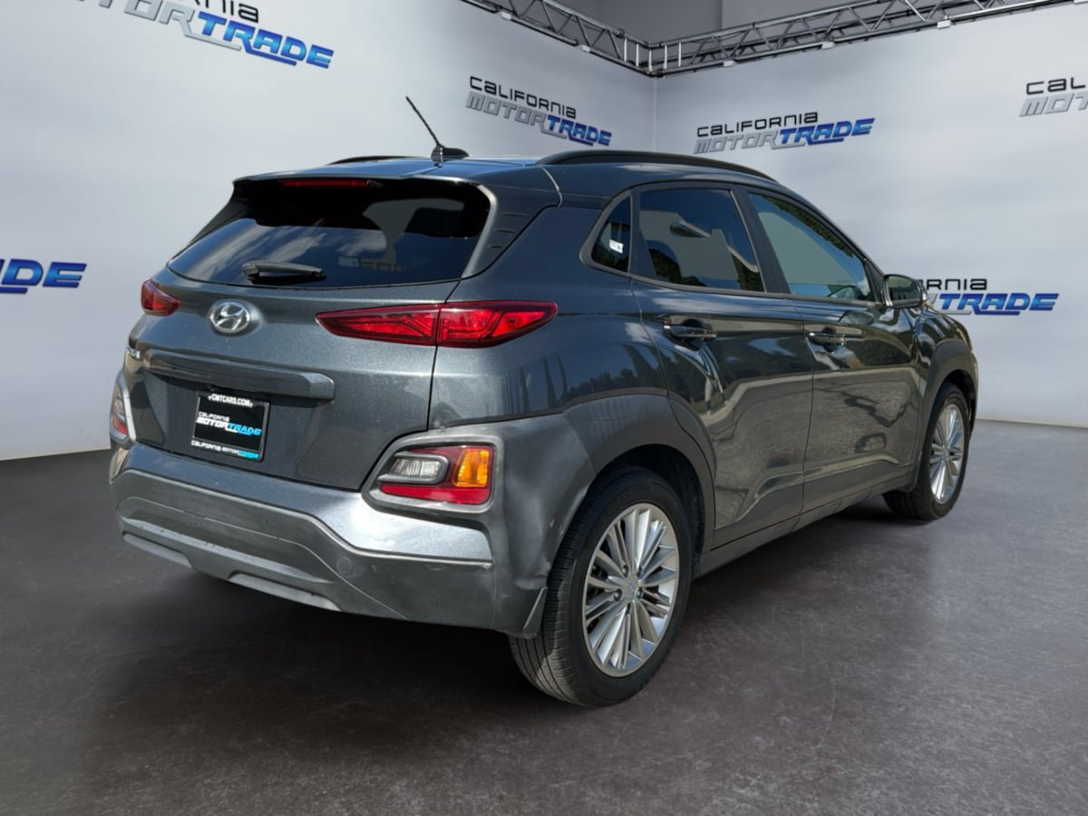 Used 2021 Hyundai Kona SEL w/ Cargo Package FWD image 5