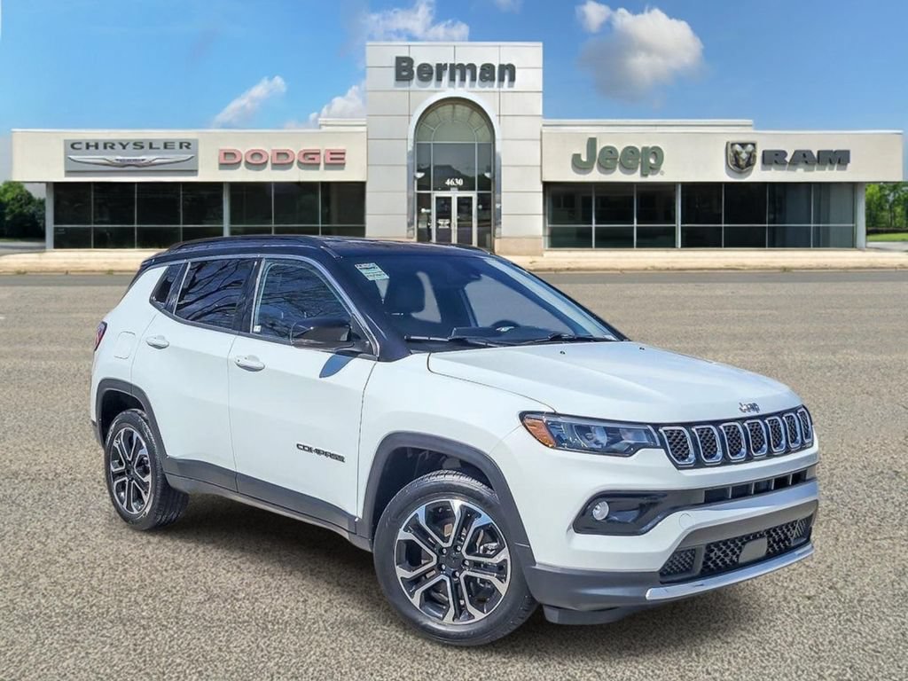 Used 2023 Jeep Compass Limited AWD/4WD image 1