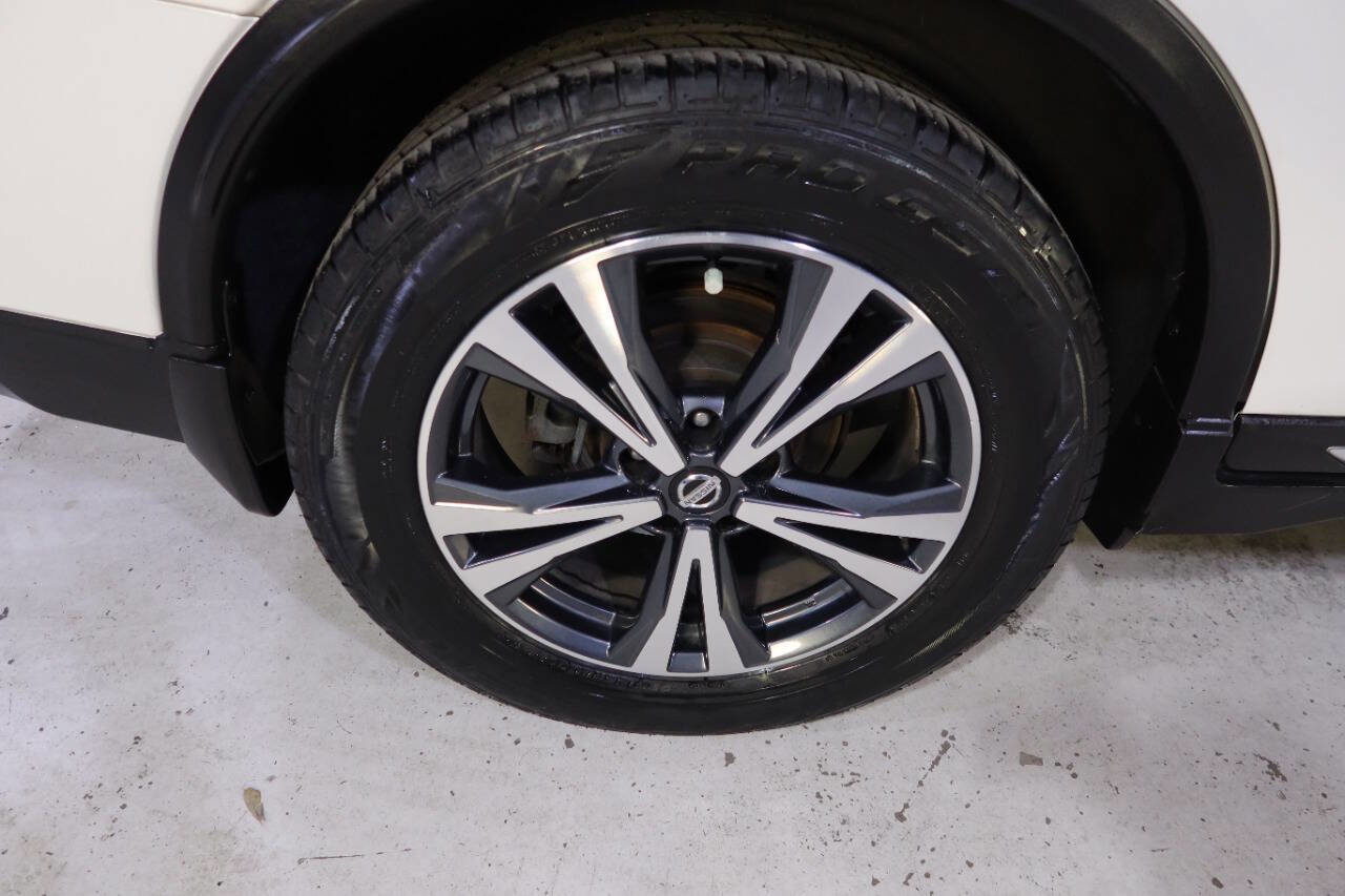 Used 2017 Nissan Rogue SL w/ SL Premium Package image 37