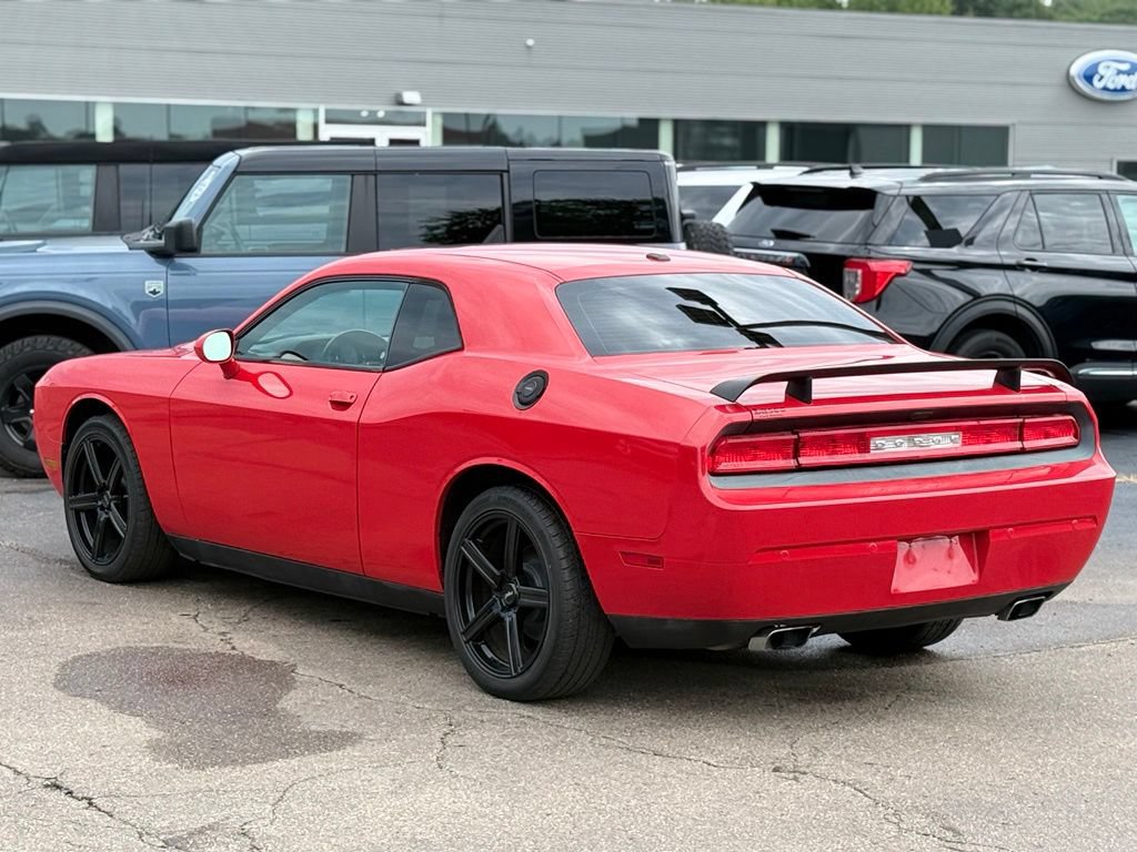 Used 2014 Dodge Challenger SXT Plus RWD image 30