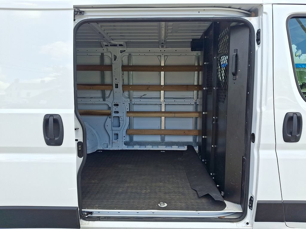 Used 2025 RAM ProMaster 2500 w/ U-Haul Equipment Group FWD image 10