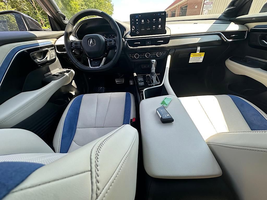 New 2025 Acura ADX A-Spec image 12
