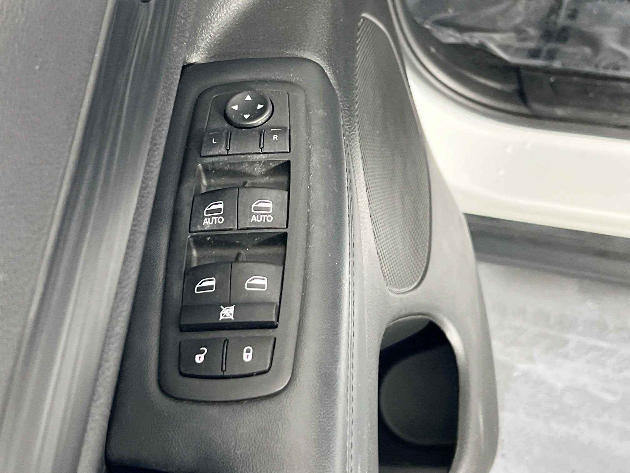 Used 2022 Jeep Grand Cherokee Laredo X AWD/4WD image 18