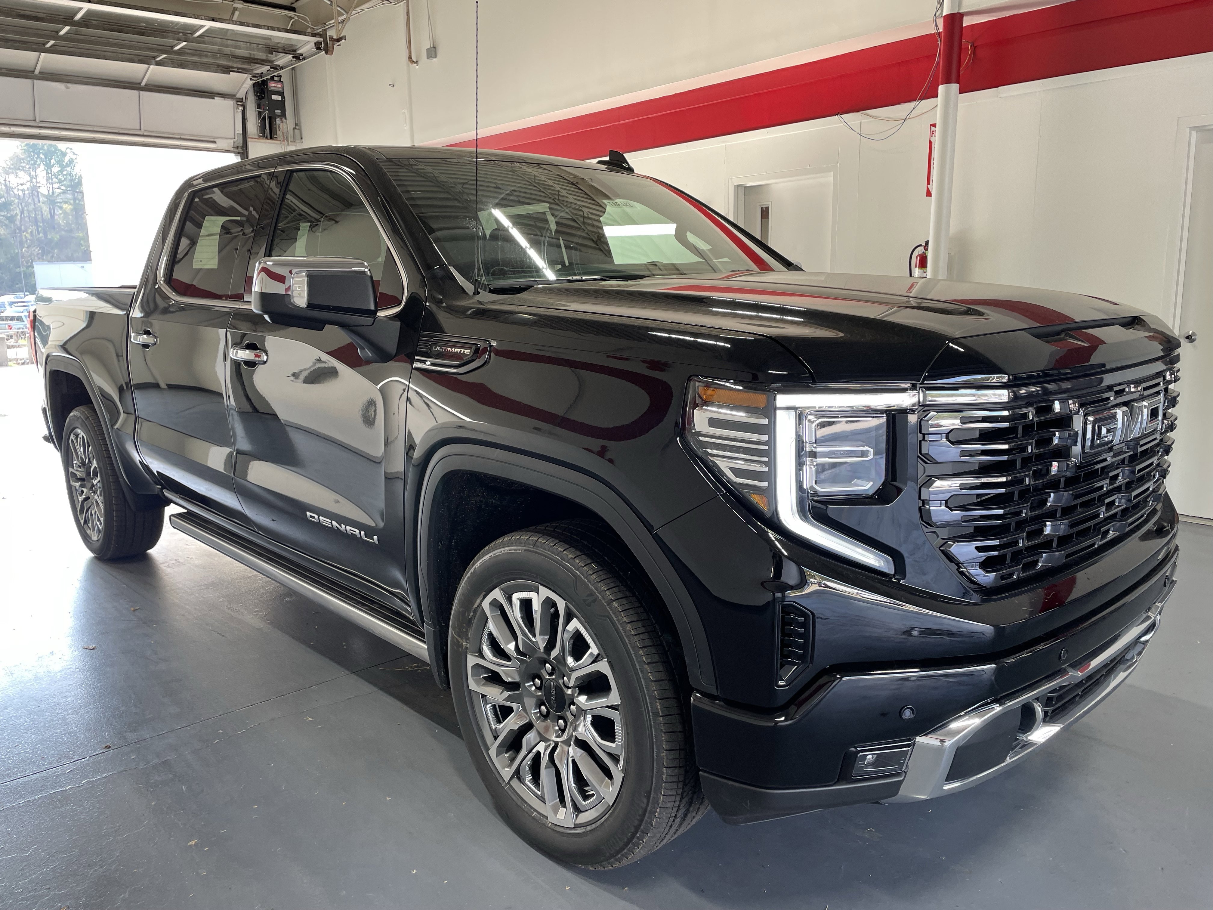 New 2026 GMC Sierra 1500 Denali Ultimate AWD/4WD image 3