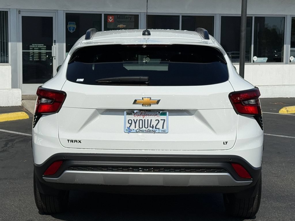 Used 2026 Chevrolet Trax LT w/ Driver Confidence Package FWD image 7