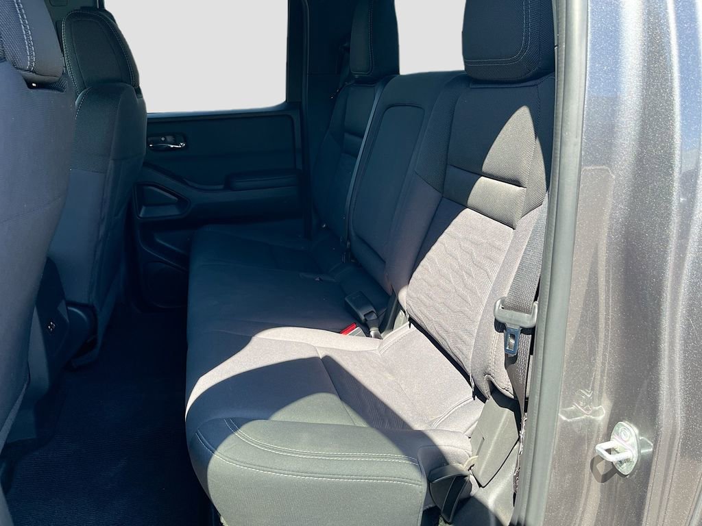 Used 2023 Nissan Frontier SV w/ Midnight Edition Package image 22