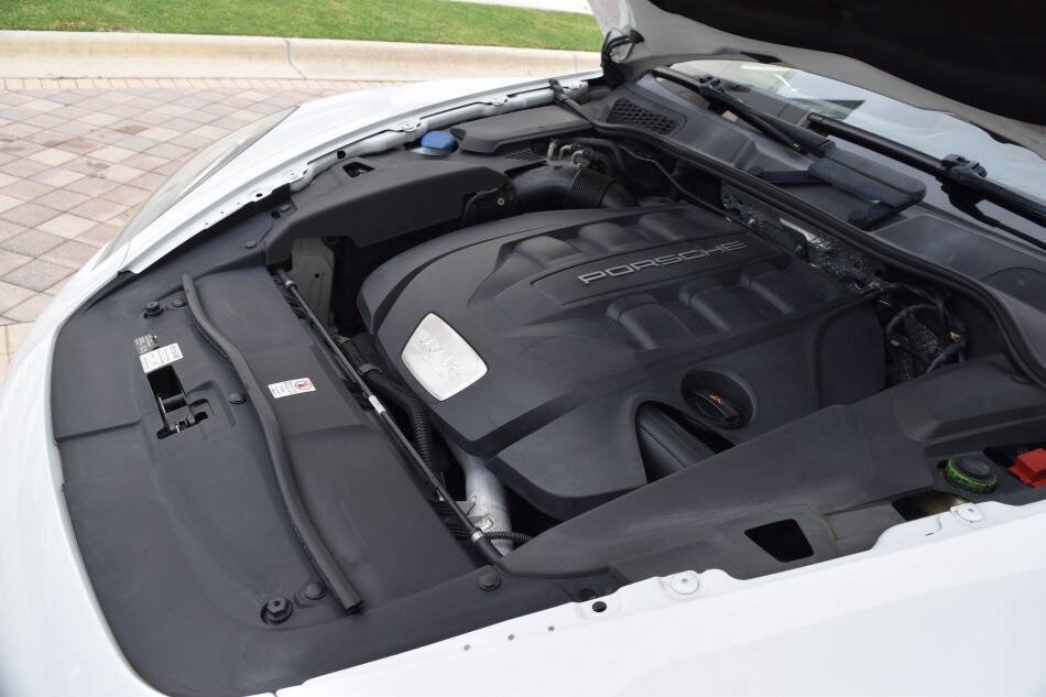 Used 2013 Porsche Cayenne Diesel AWD/4WD image 93