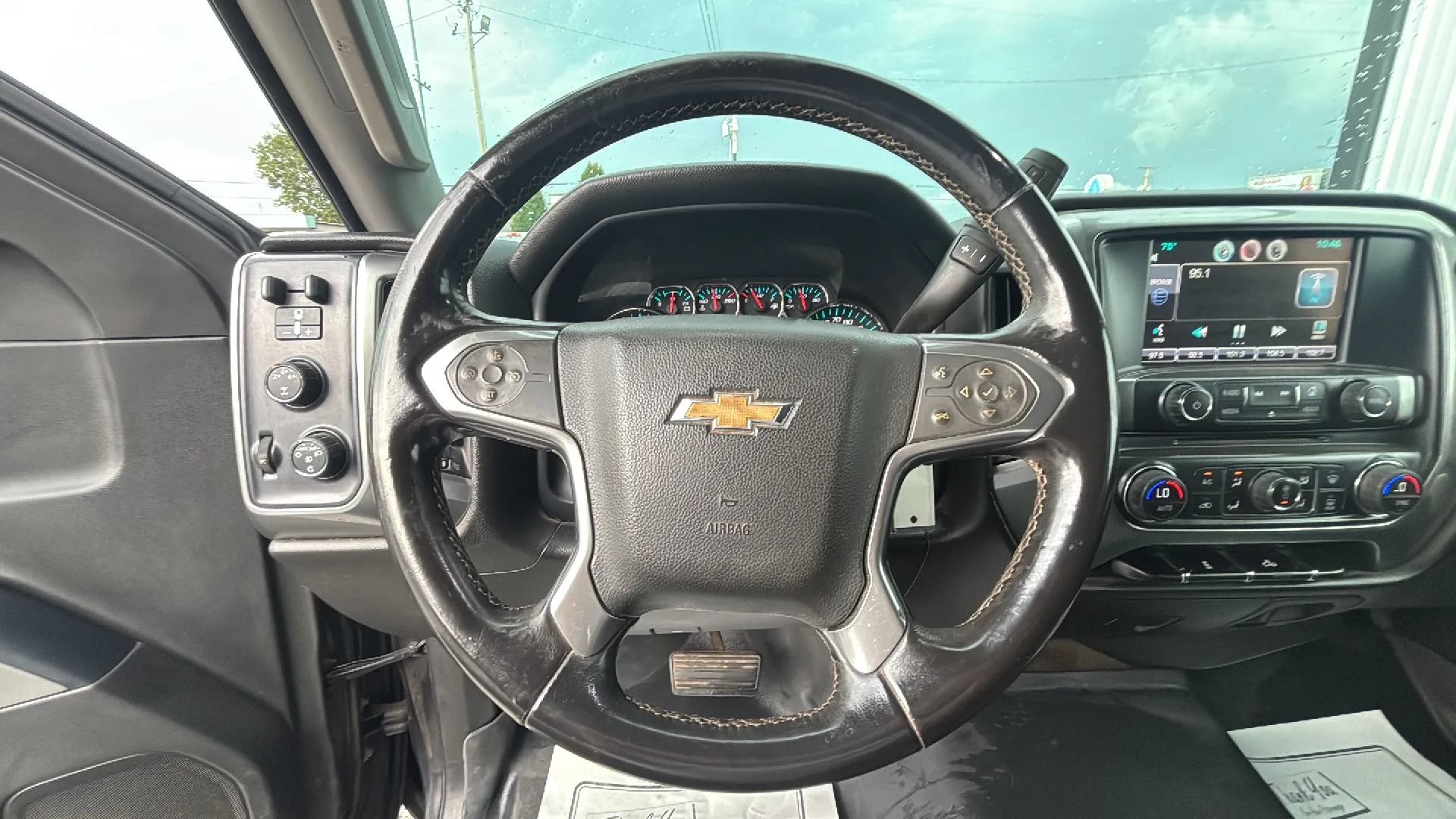 Used 2015 Chevrolet Silverado 2500 LT w/ LT Convenience Package AWD/4WD image 21