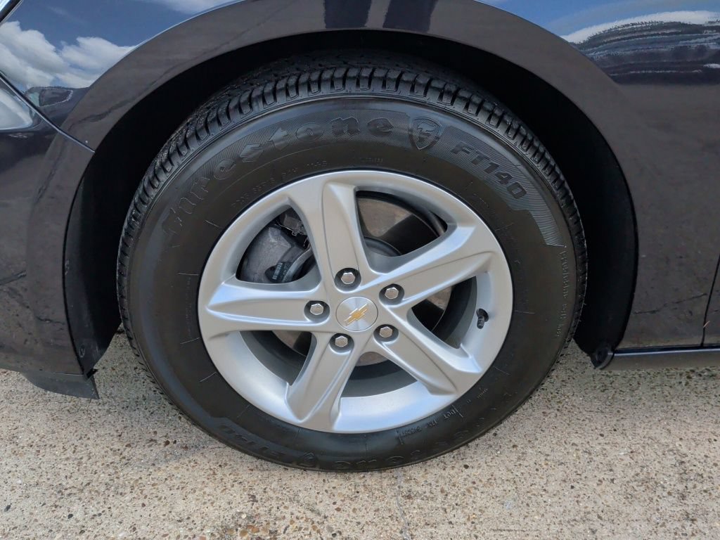 Used 2022 Chevrolet Malibu LS FWD image 37