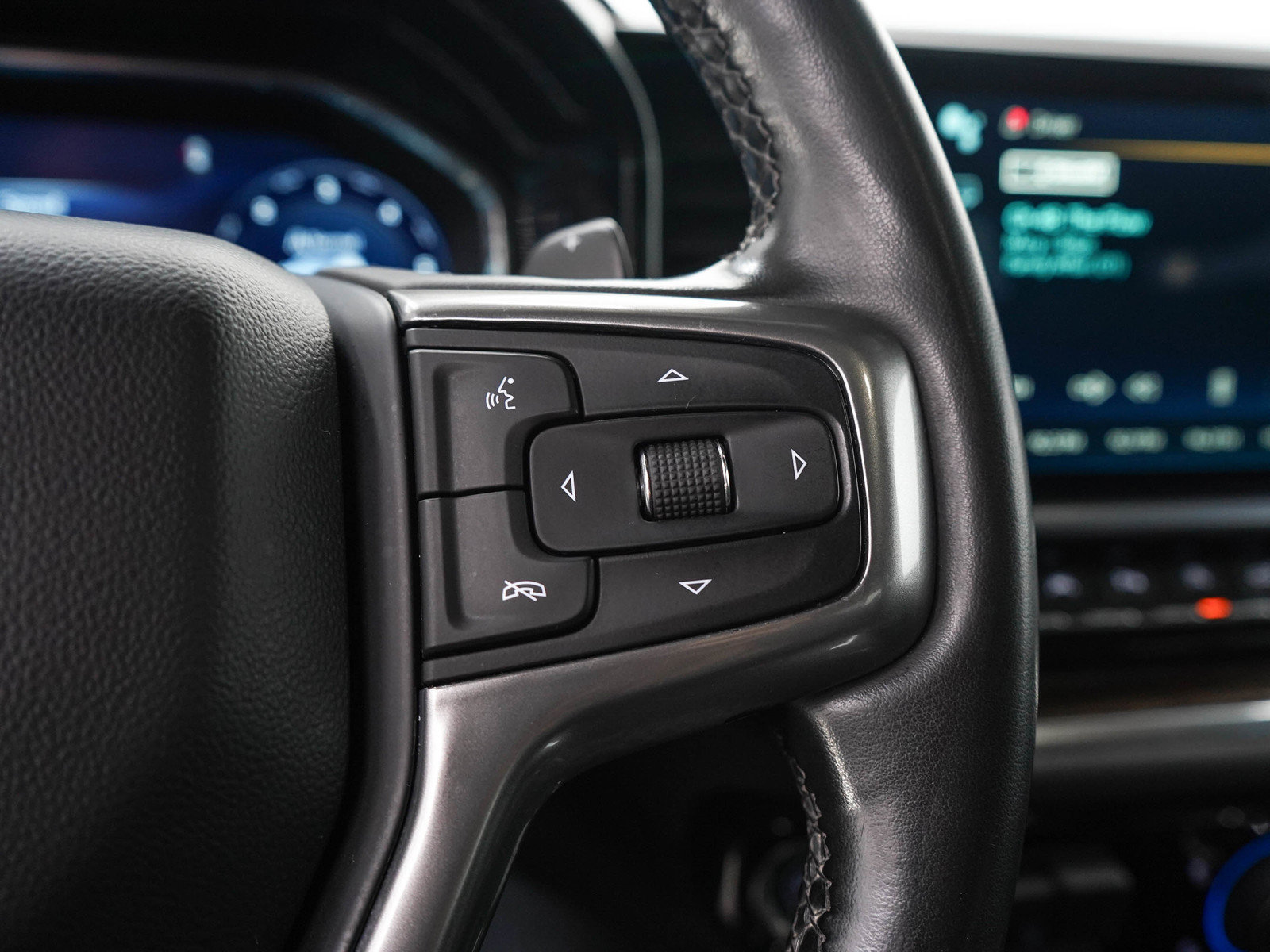 Used 2023 Chevrolet Silverado 1500 RST AWD/4WD image 27
