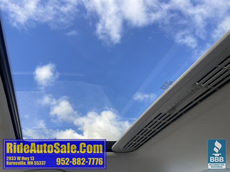 Used 2009 Volkswagen Rabbit S w/ Cold Weather Pkg FWD image 32