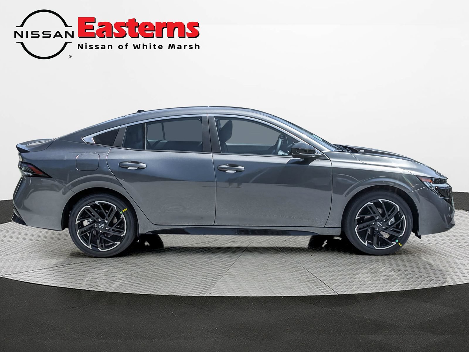 New 2026 Nissan Sentra SR w/ SR Premium Package FWD image 5