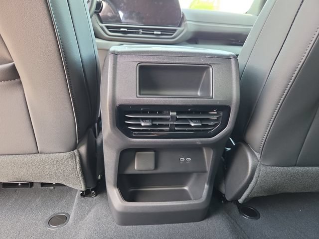 Used 2026 Chevrolet Silverado EV LT AWD/4WD image 29