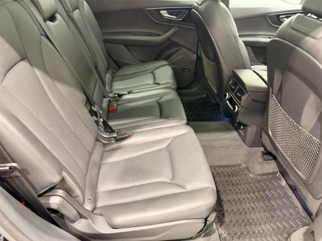 Used 2018 Audi Q7 3.0T Premium Plus w/ Premium Plus Package AWD/4WD image 60