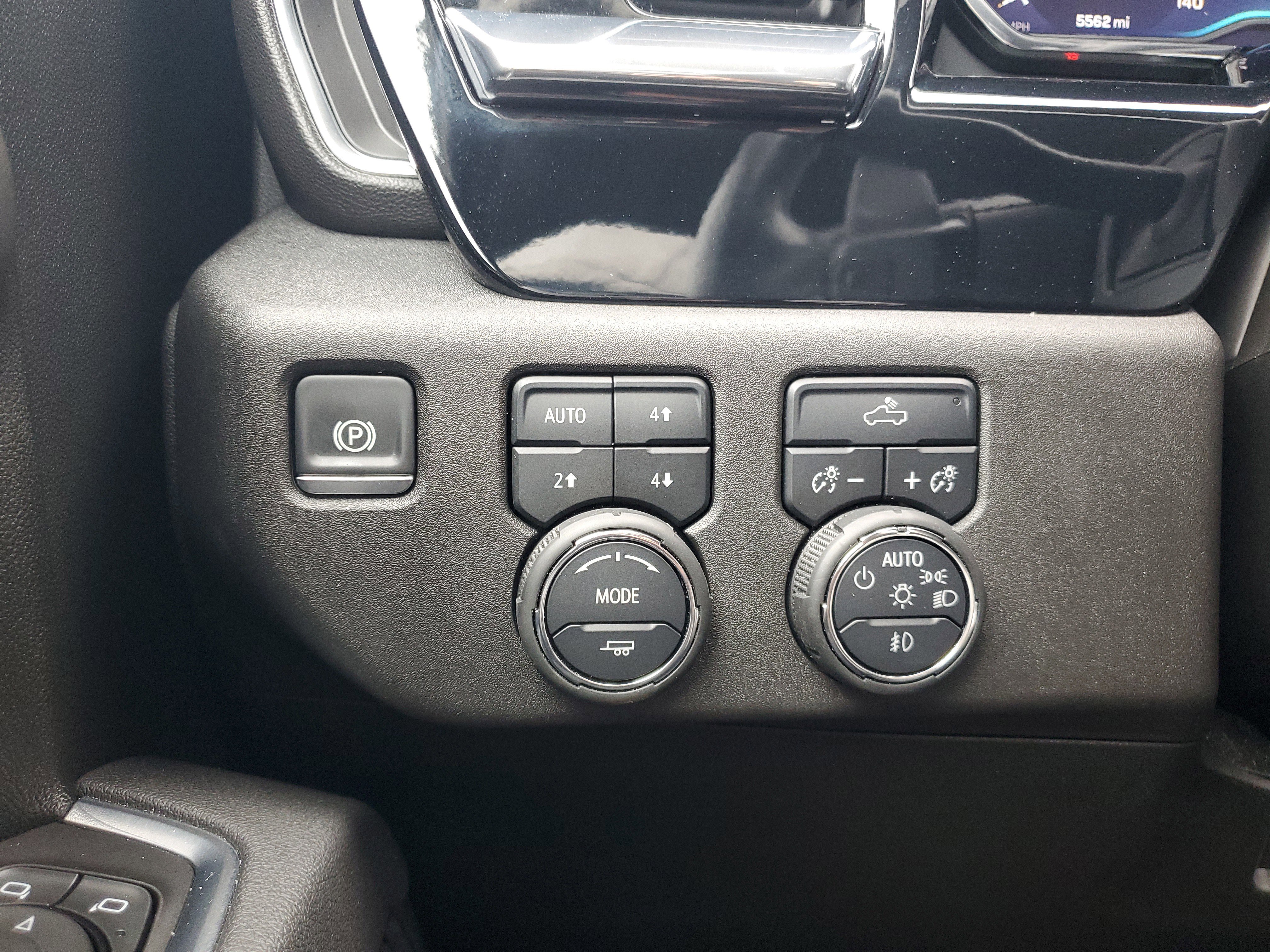 Used 2025 Chevrolet Silverado 1500 RST w/ All Star Edition Plus image 9